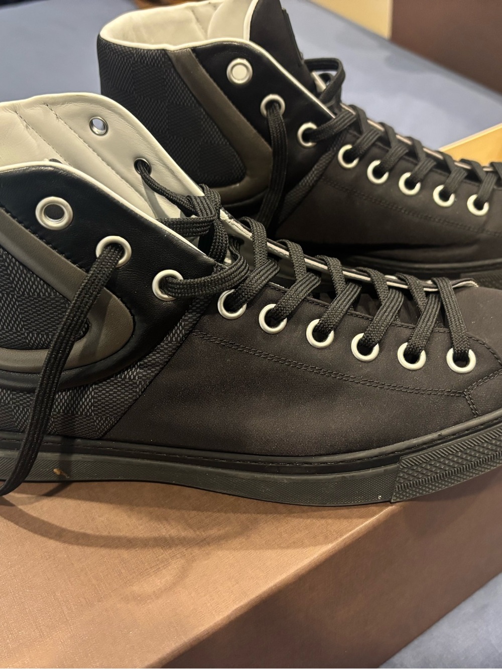Louis Vuitton , Men's Black and White High-Top Sneakers - Picture 3 of 6